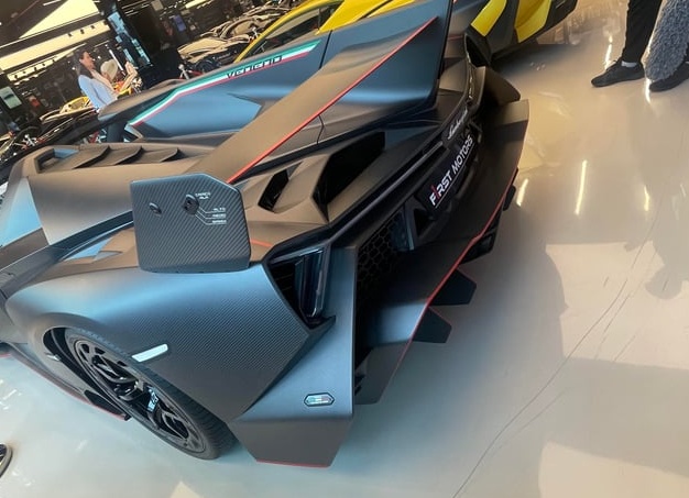 Почему Lamborghini Veneno за 9,5 млн. долларов завис в продаже?!