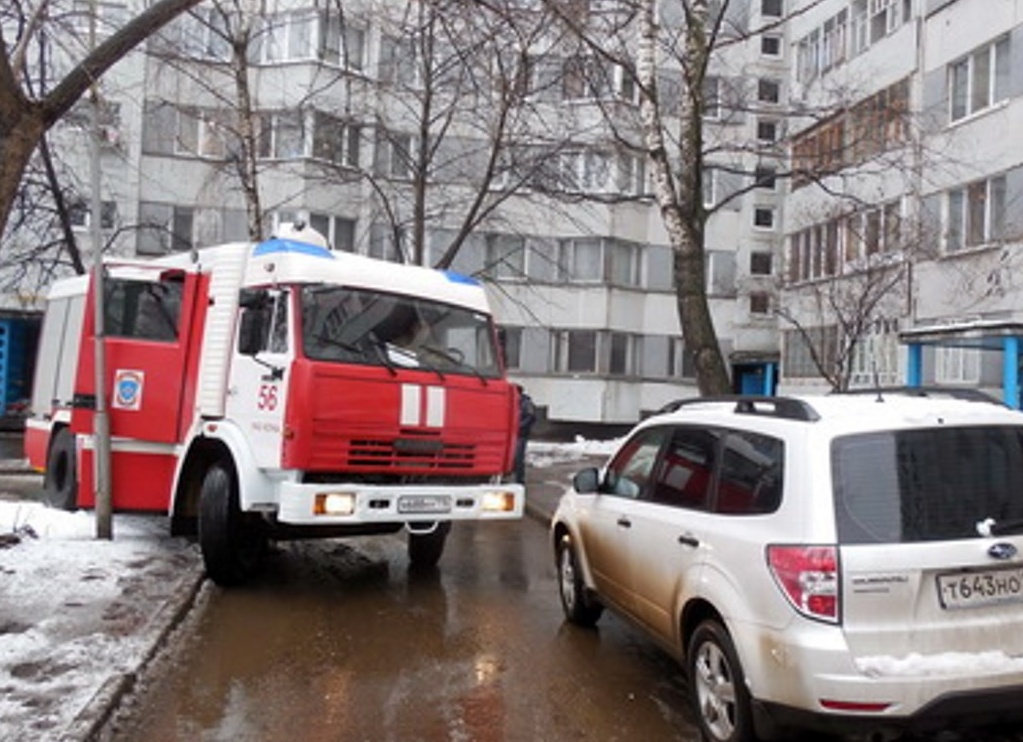 Скорым и пожарным разрешат таранить авто