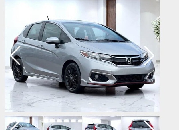 Самый дешевый вездеход: Honda Fit в Новосибирске