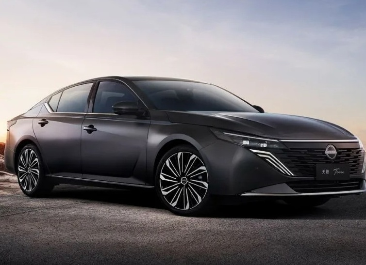 Чего и следовало ожидать: Nissan возвращается в Россию