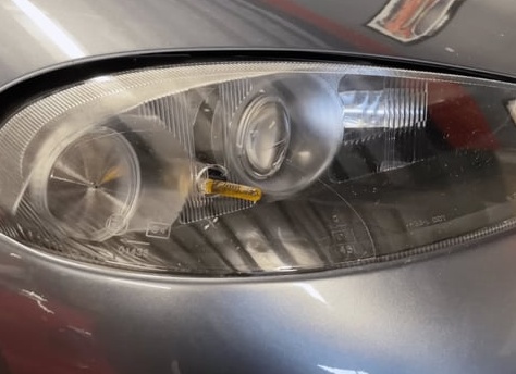 Зачем в фарах Dodge Viper жидкость?! 🤨